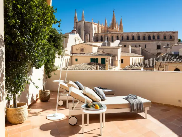 Soul Palace – A masterpiece of history in the heart of Palma’s old town - Cathedral