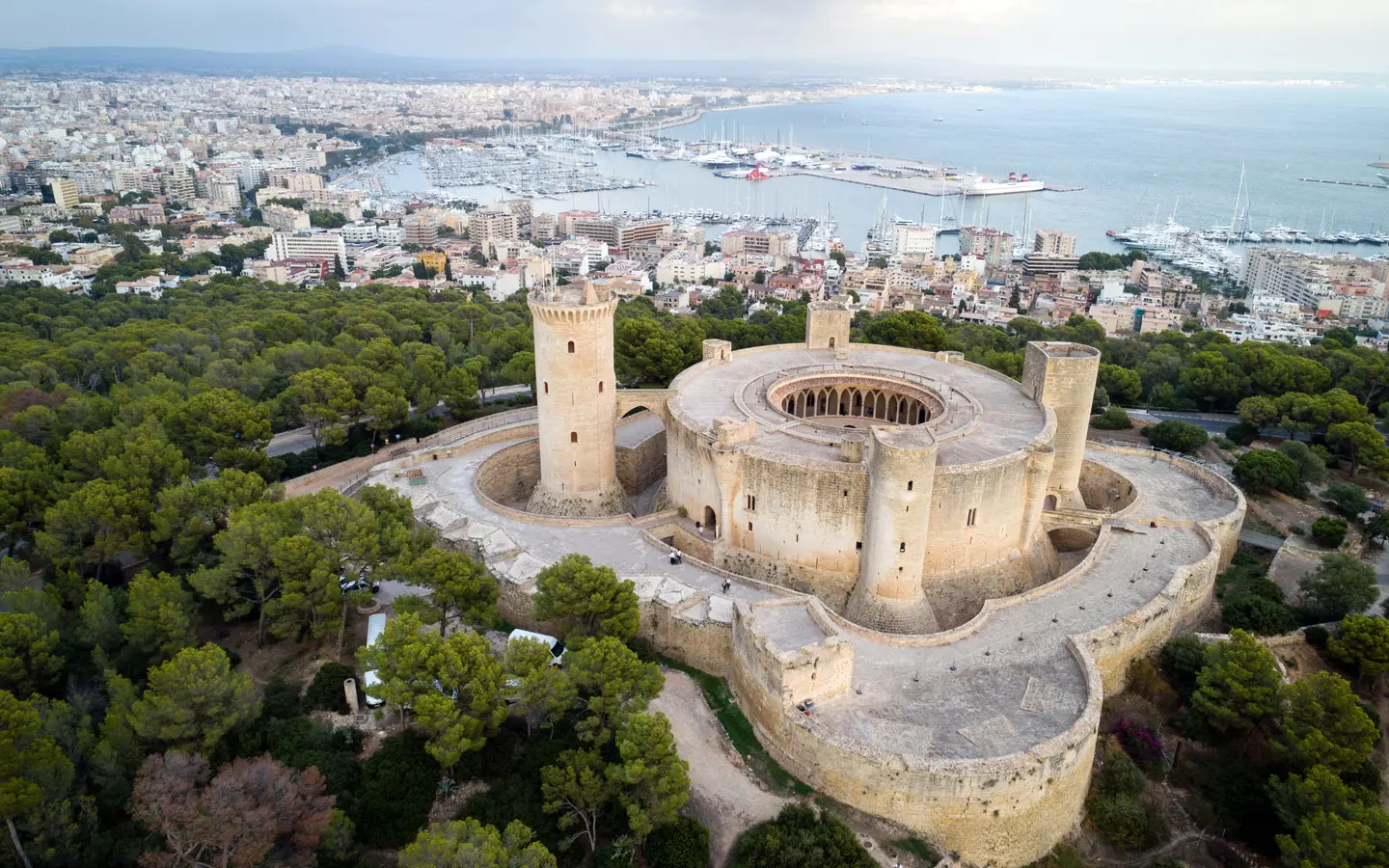 Bellver Castle and Luxury Apartments in Palma with Palmallorca