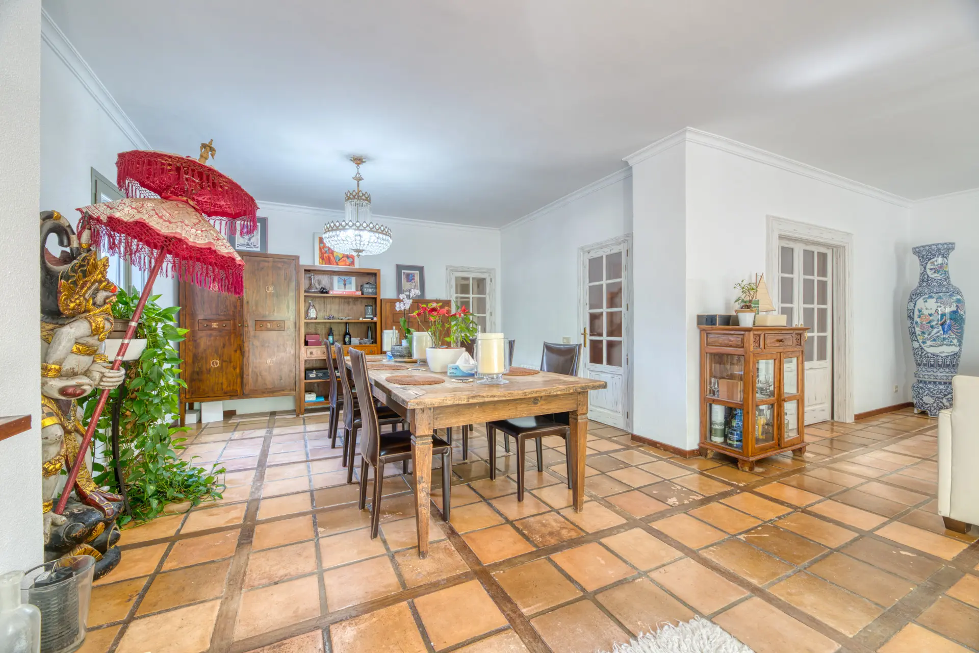 1760459056-efb90a3a-fbc3-4aac-b067-f4bf63d9e128