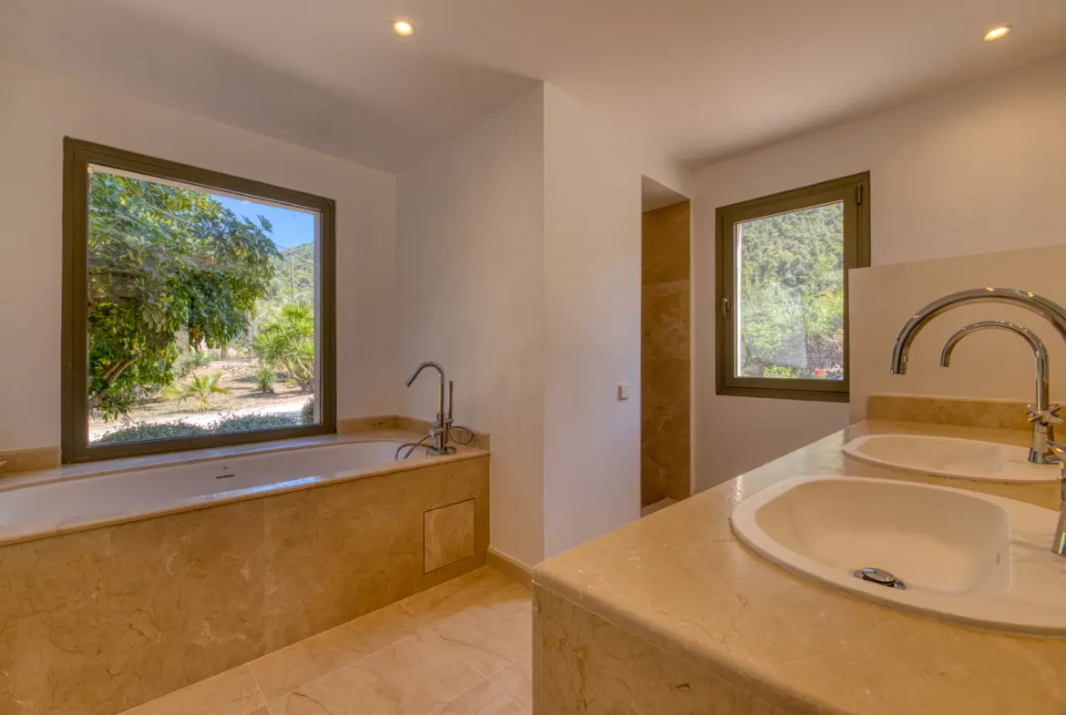 1760459074-a5e33828-bfb1-4fa2-8024-ebfd69babc19