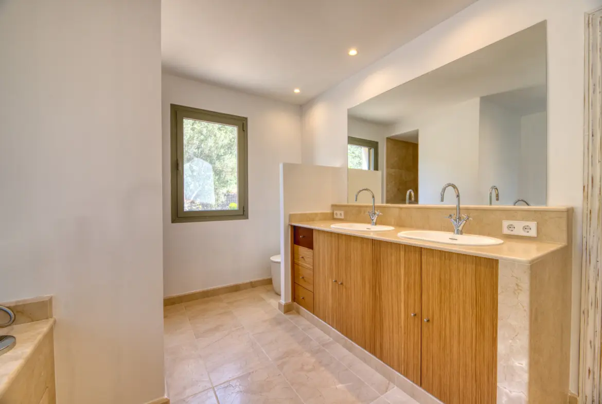 1760459077-982e1296-6f63-4590-8e14-ff676f8510df