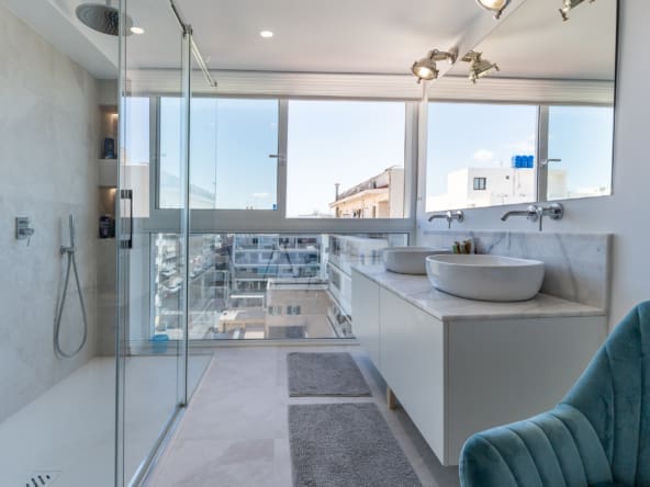 Spectacular First-Line Luxury Four-Bedroom Penthouse with Sea Views and Spacious Terrace - Homes In Mallorca